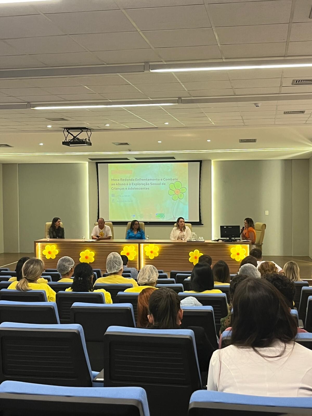 hecad-promove-mesa-redonda-sobre-o-enfrentamento-e-combate-ao-abuso-e-a-exploracao-sexual-de-criancas-e-adolescentes